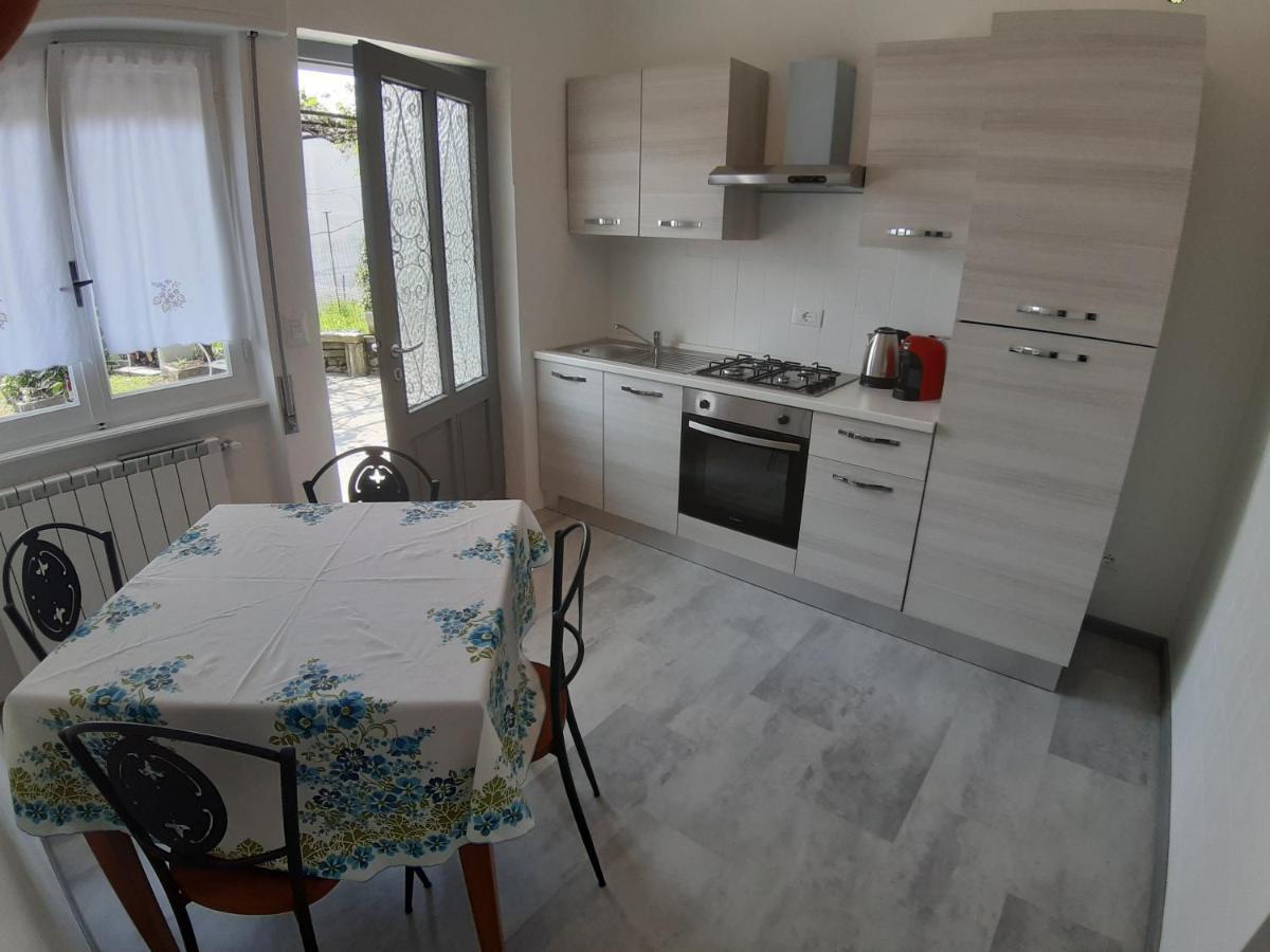 Willa Casa Fontana Rossa Arizzano Zewnętrze zdjęcie